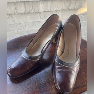 Vintage 60s Brown Patent Leather Naturalizer Heels
